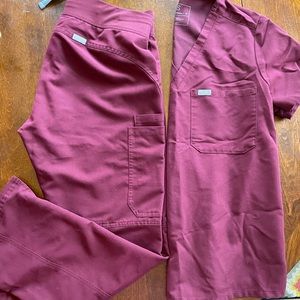 Figs Maroon Medium Scrub set